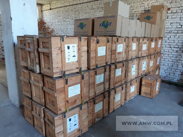 Urządzenia do regeneracji powietrza URK (21 szt.) oraz pojemniki na masę tlenotwórczą do URK FASER (92 szt., bez masy tlenotwórczej) - pakiet zawierający 2 poz. asort. 